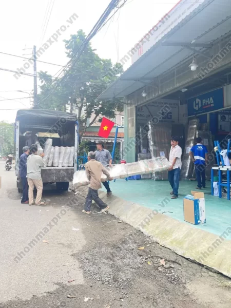 Xưởng gia công cửa nhôm maxpro